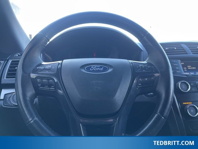 Used 2019 Ford Explorer XLT image 28