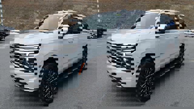 New 2026 Chevrolet Suburban Premier w/ Sun And Tow Package image 7