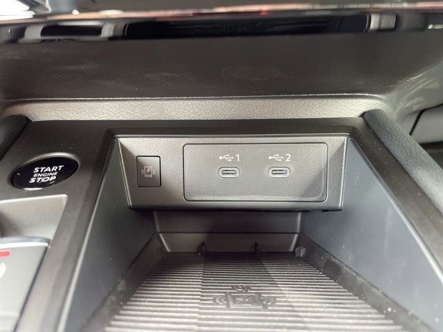 New 2025 Nissan Kicks SR image 25