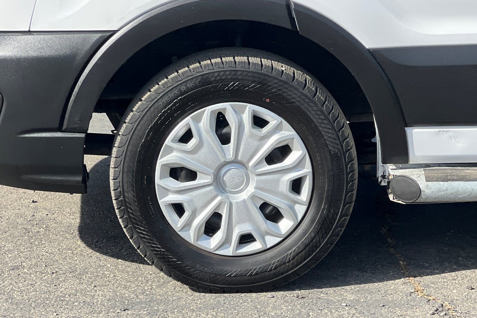 Used 2024 Ford Transit 250 Low Roof w/ Exterior Upgrade Package image 23