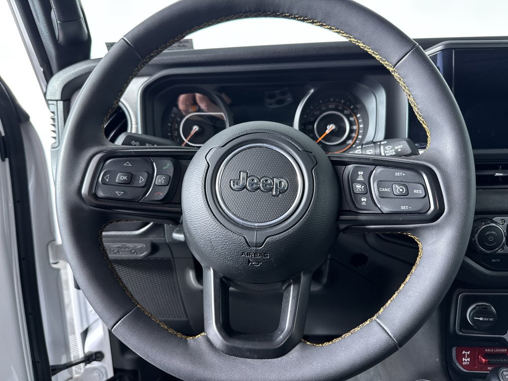 Used 2024 Jeep Wrangler Unlimited Sport AWD/4WD image 22
