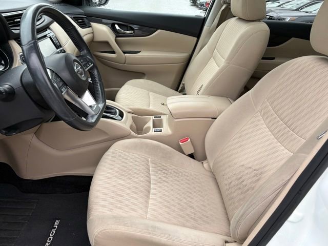 Used 2017 Nissan Rogue SV image 10