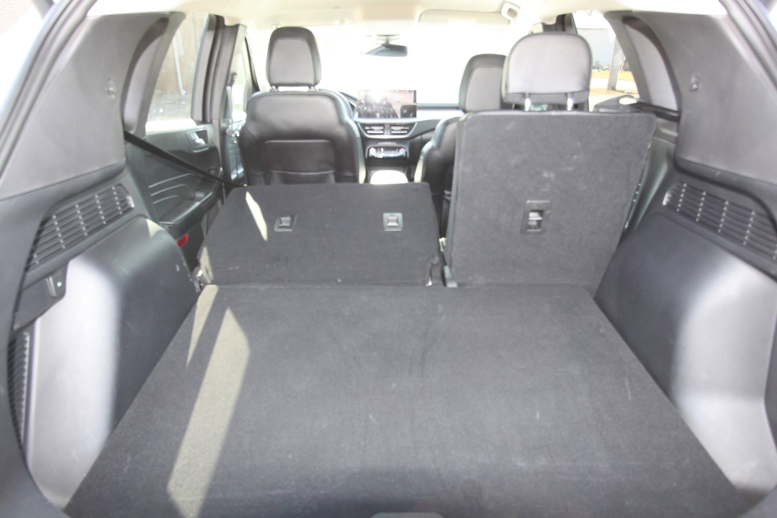Used 2023 Ford Escape Platinum w/ Premium Technology Package AWD/4WD image 11
