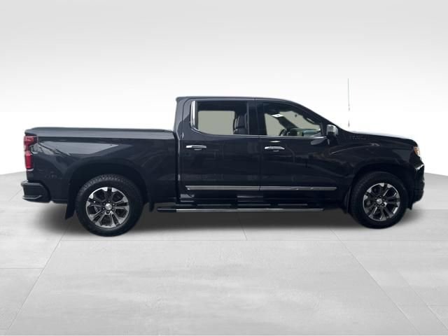 Used 2023 Chevrolet Silverado 1500 High Country w/ Technology Package image 6