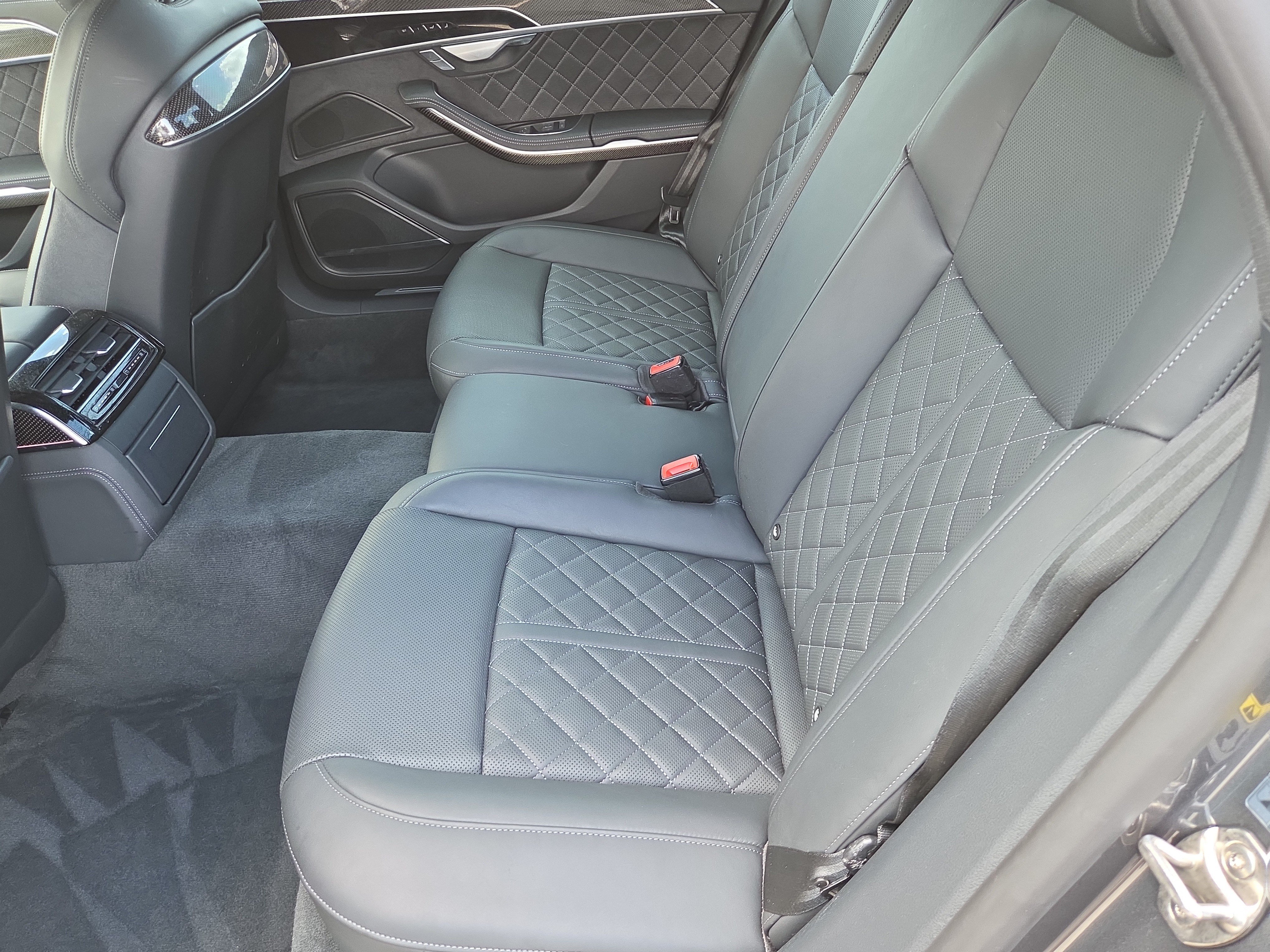Used 2025 Audi S8 AWD/4WD image 7