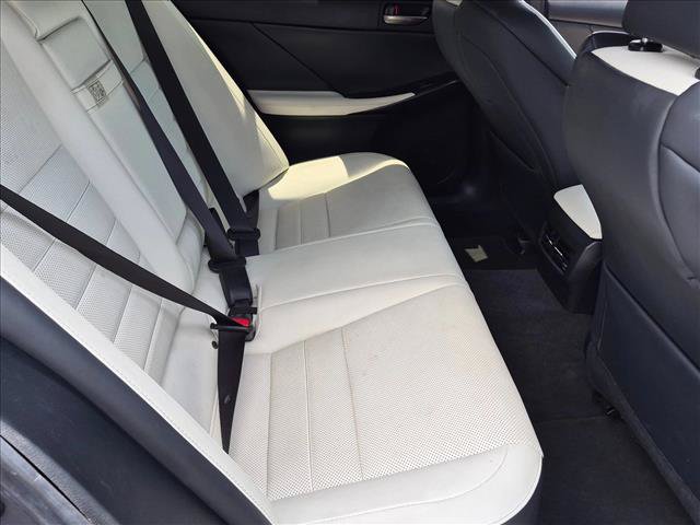 Used 2022 Lexus IS 350 F Sport RWD image 19