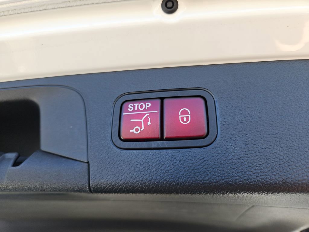 Used 2022 Mercedes-Benz GLC 300 4MATIC image 30