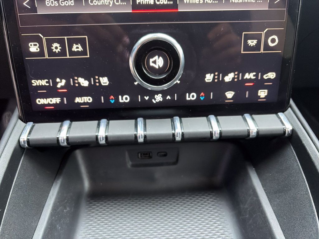 Used 2026 GMC Terrain Denali AWD/4WD image 17