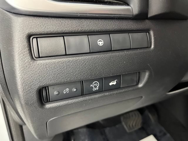 Used 2023 Nissan Rogue SL w/ SL Premium Package FWD image 31