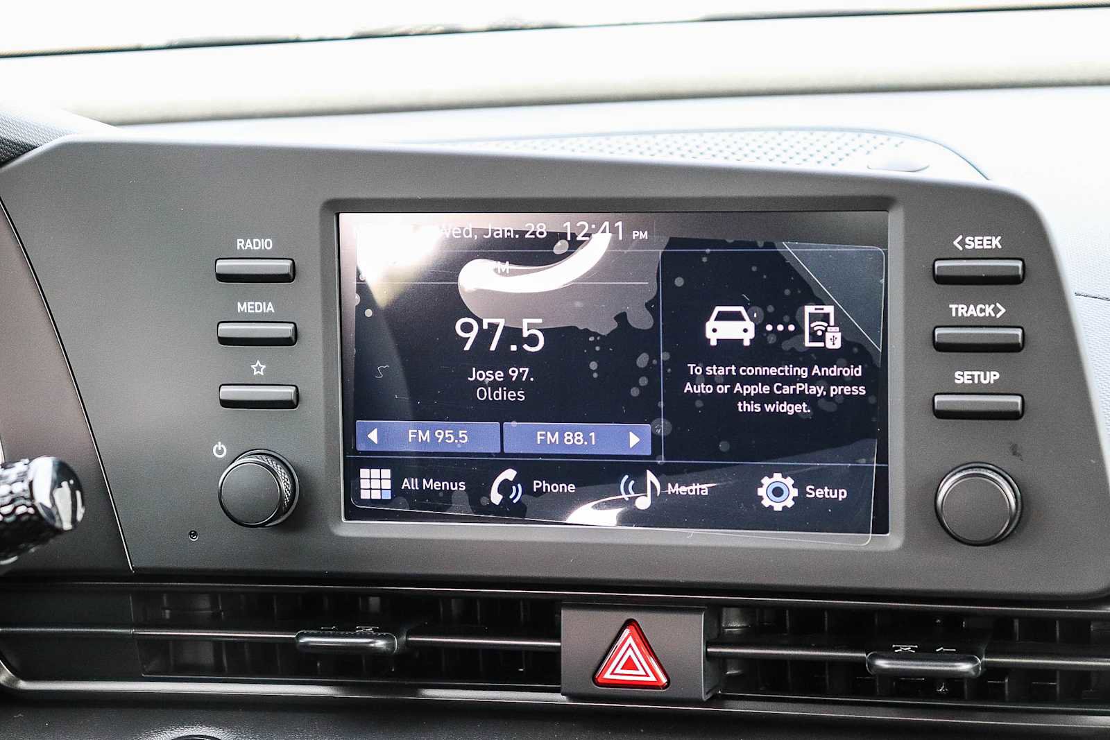 New 2025 Hyundai Elantra Sport image 16