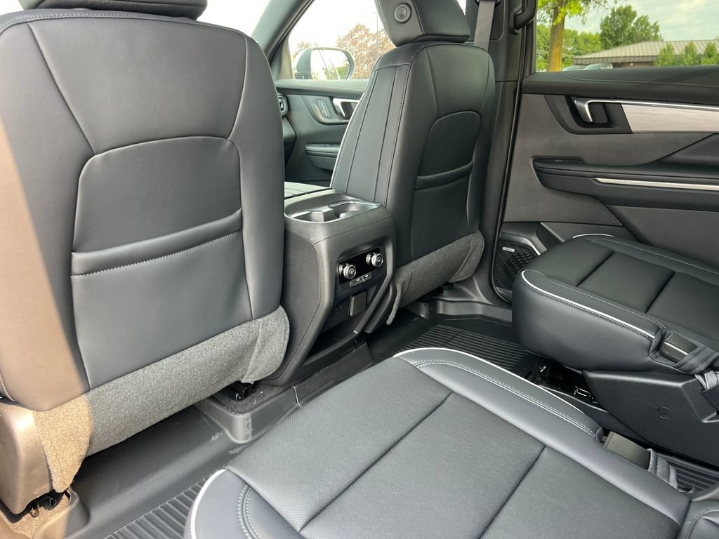 New 2027 Buick Enclave Preferred w/ Power Package AWD/4WD image 32