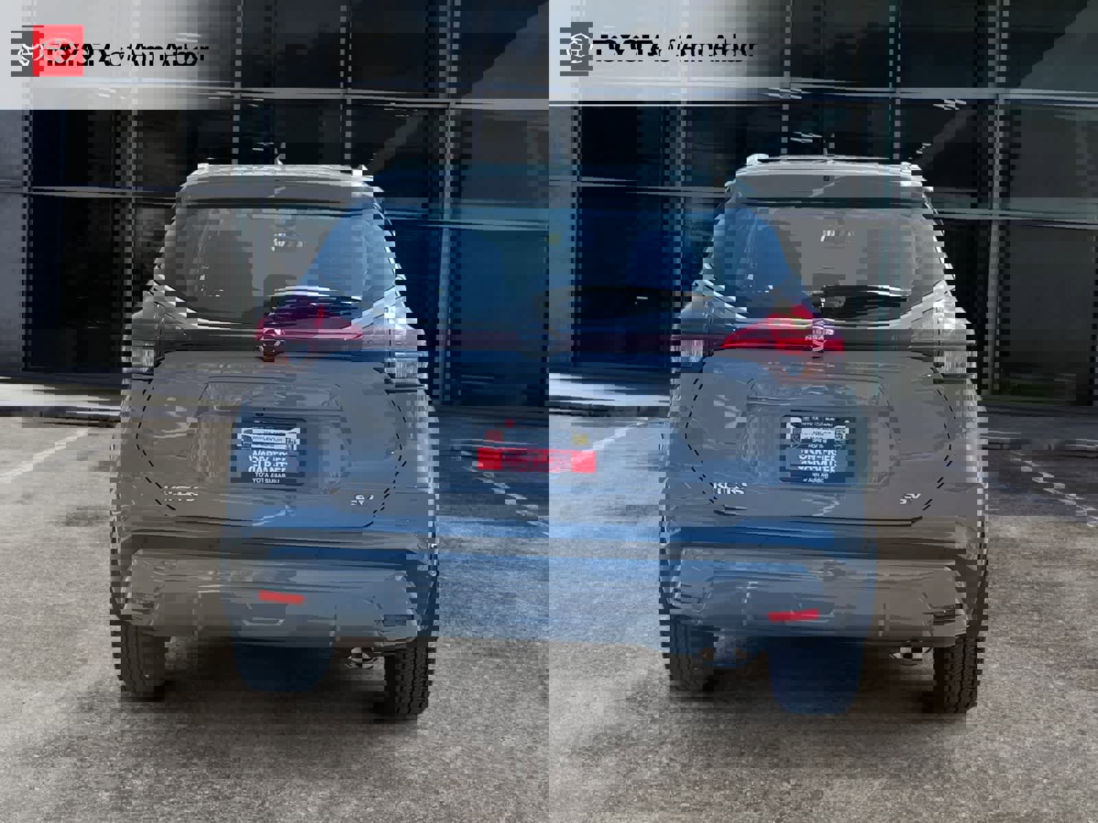 Used 2023 Nissan Kicks SV image 9