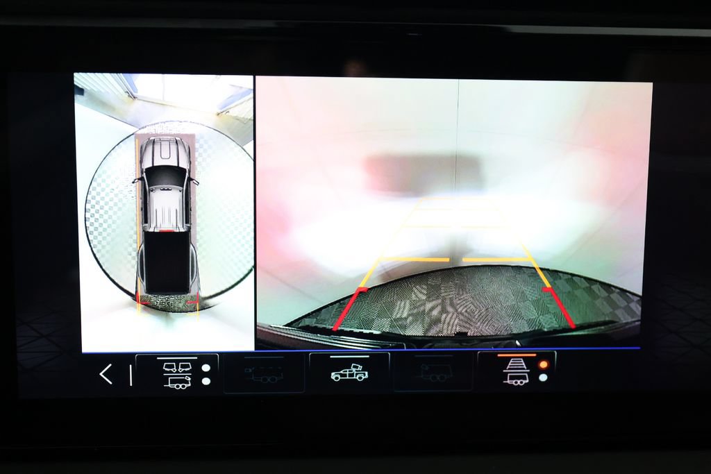 Used 2026 GMC Sierra 3500 Denali Ultimate AWD/4WD image 35