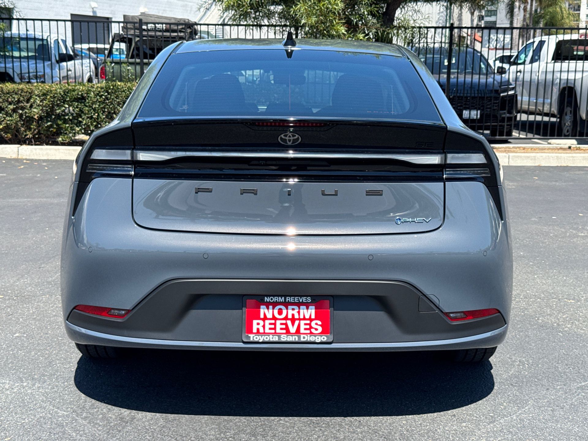 New 2027 Toyota Prius Plug-In Hybrid FWD image 10