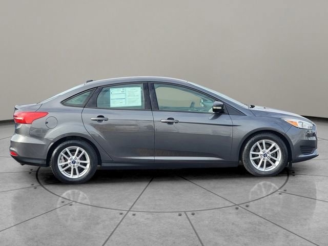 Certified 2017 Ford Focus SE image 13