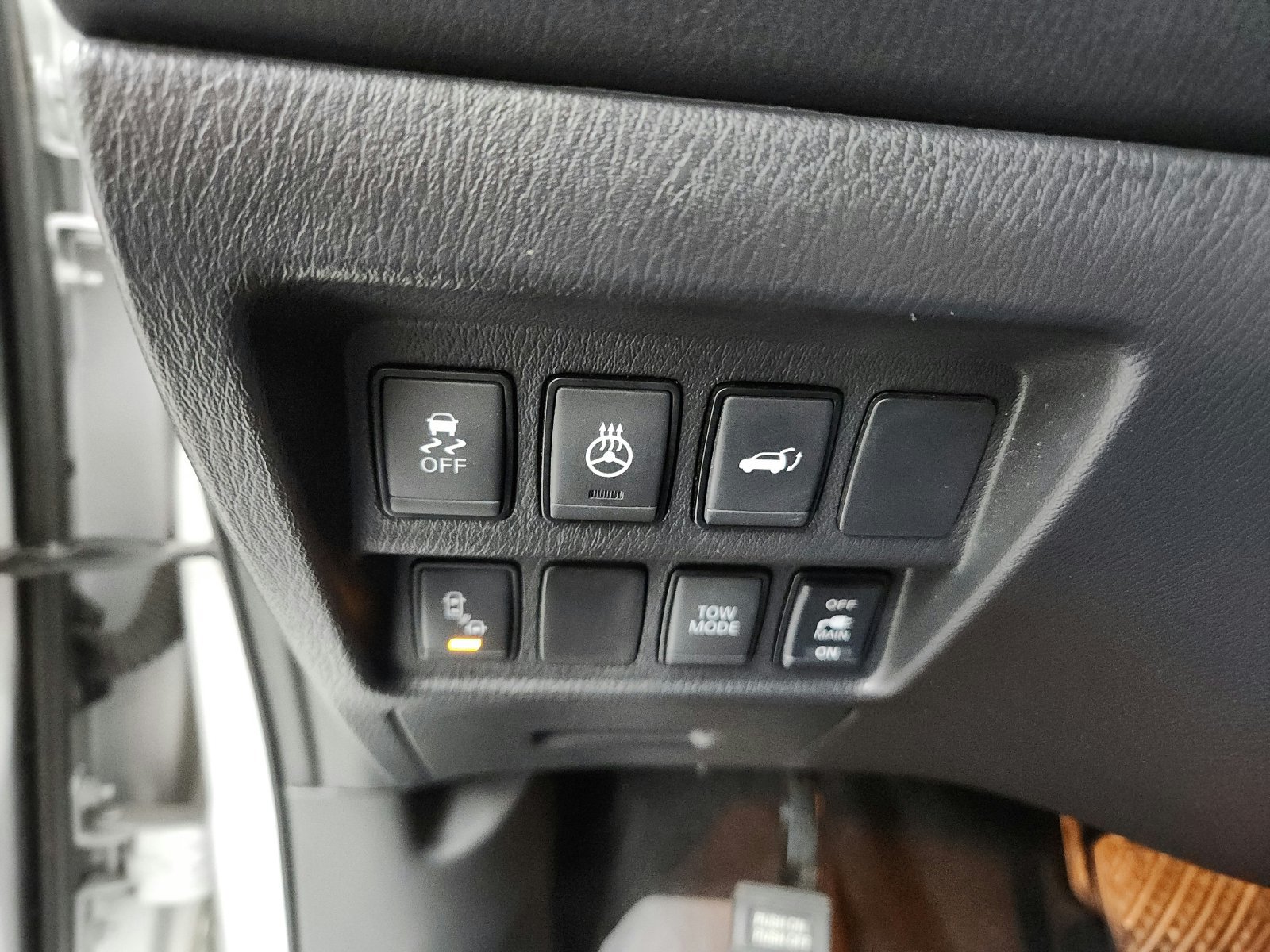 Used 2019 Nissan Pathfinder SL AWD/4WD image 17