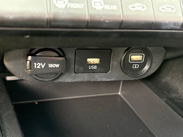 Used 2023 Hyundai Elantra SEL image 14