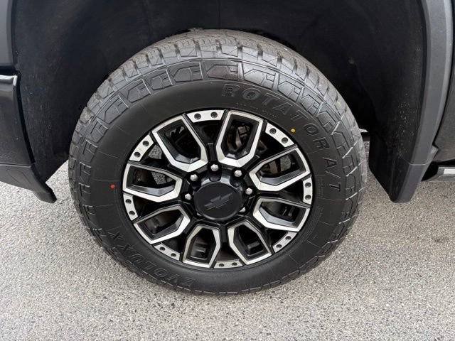 Used 2024 Chevrolet Silverado 2500 High Country w/ Technology Package AWD/4WD image 13