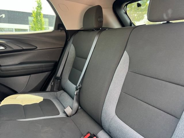 Used 2022 Chevrolet TrailBlazer LT w/ LPO, Blackout Package FWD image 30