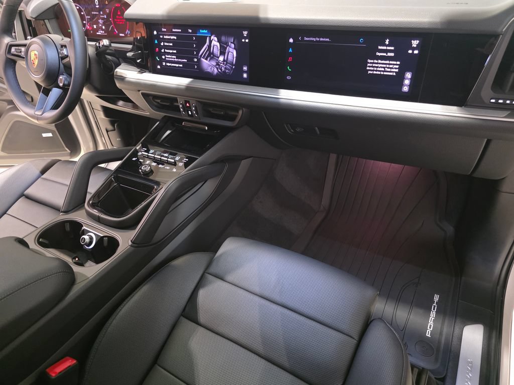 Certified 2026 Porsche Cayenne AWD/4WD image 34