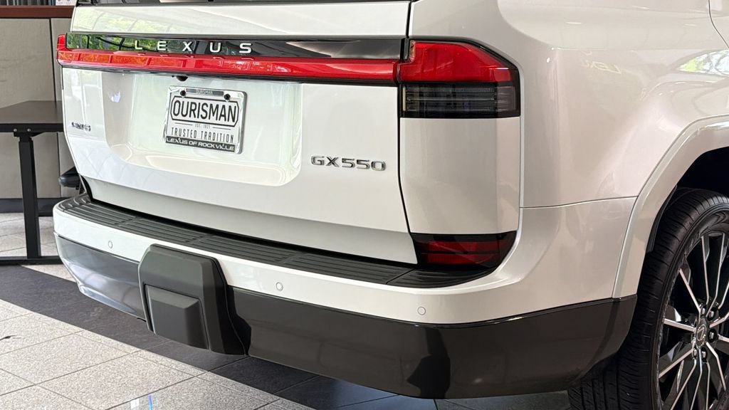 Used 2024 Lexus GX 550 w/ Accessory Package (2T) AWD/4WD image 10