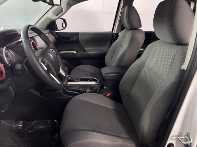 Used 2023 Toyota Tacoma SR5 w/ Technology Package AWD/4WD image 14