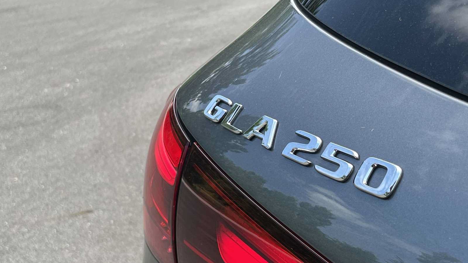 Used 2026 Mercedes-Benz GLA 250 4MATIC image 27