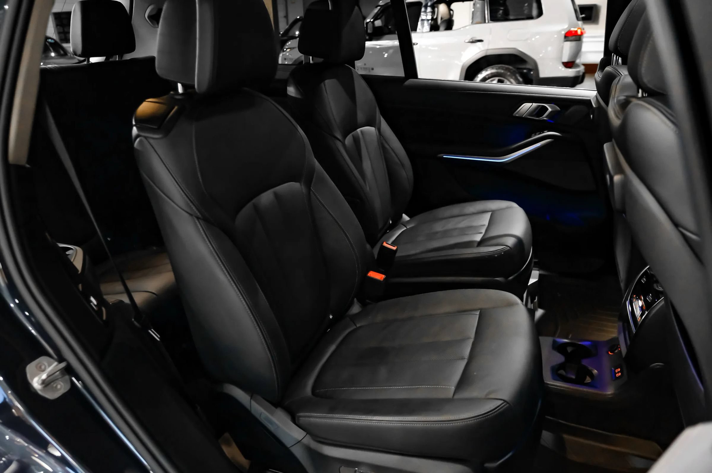 Used 2020 BMW X7 xDrive40i w/ Premium Package AWD/4WD image 45