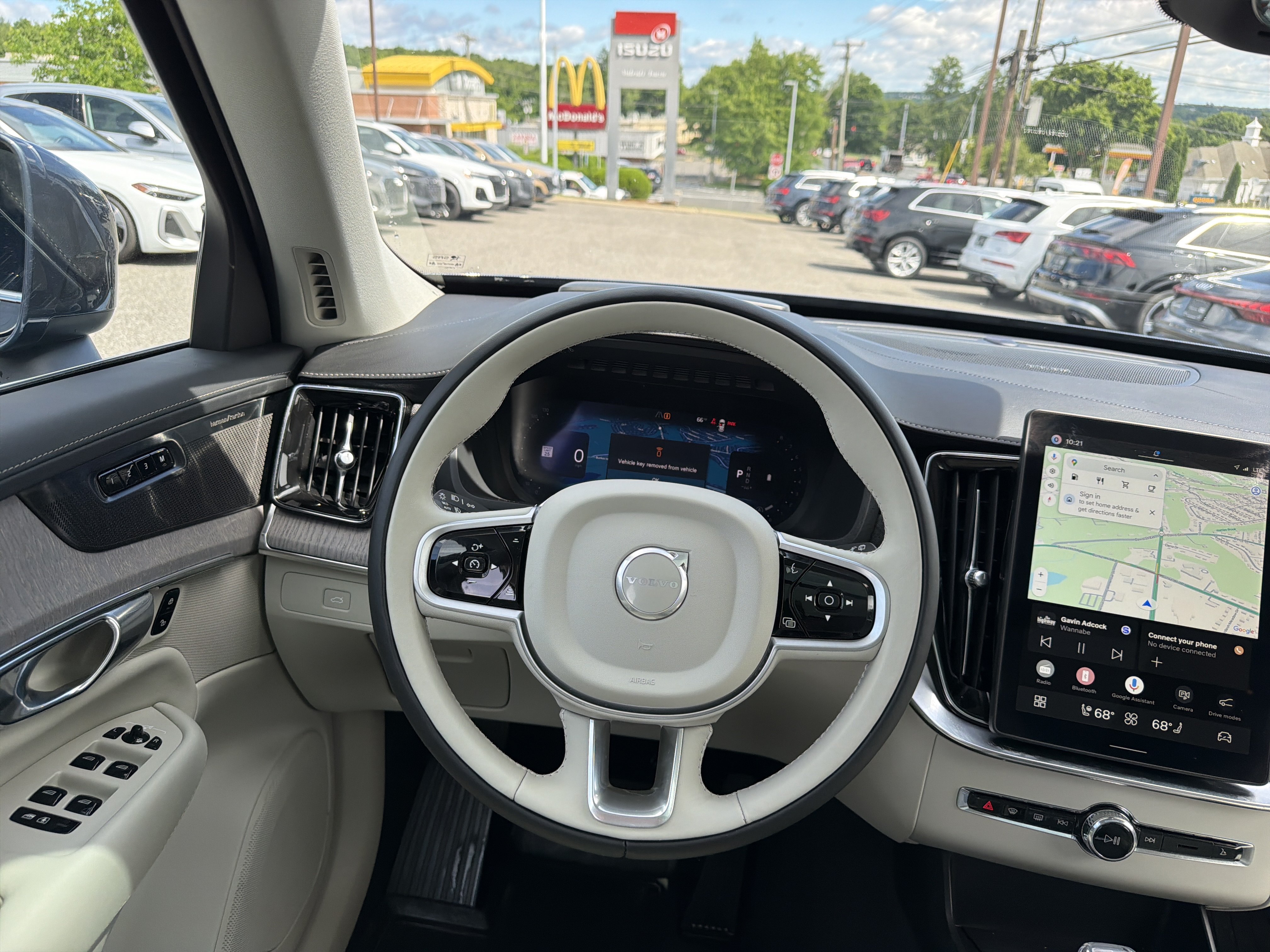 Certified 2026 Volvo XC90 B6 Ultra AWD/4WD image 9
