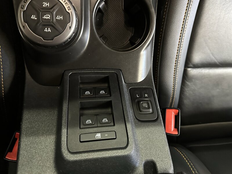 Used 2023 Ford Bronco Badlands AWD/4WD image 33