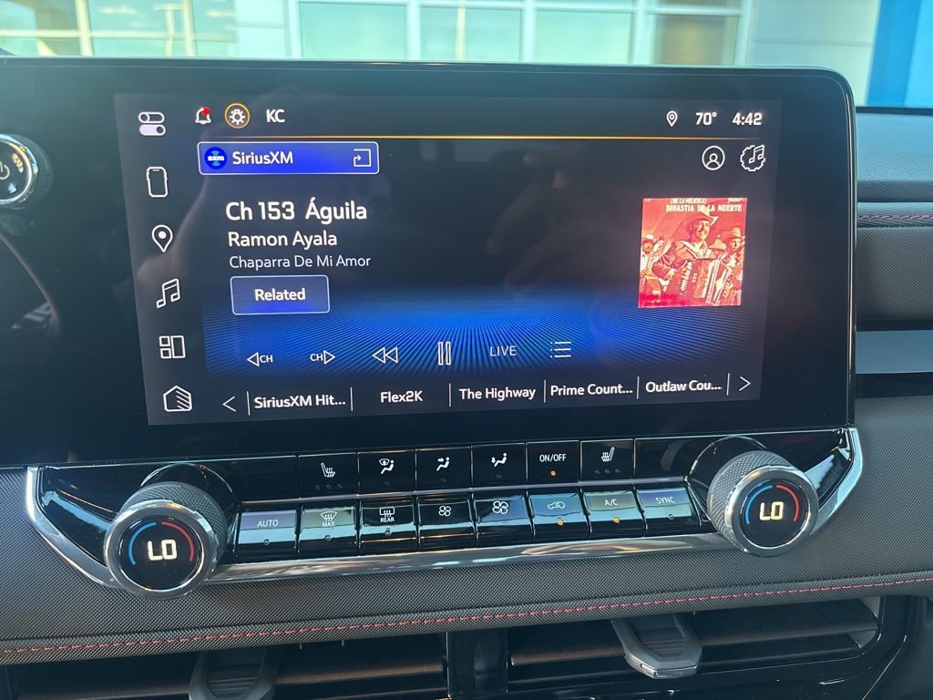 Used 2025 Chevrolet Colorado Z71 w/ Technology Package image 38