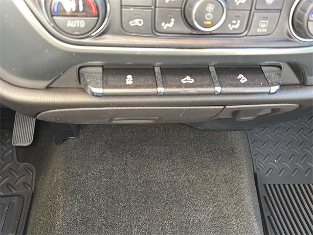 Used 2018 Chevrolet Silverado 1500 LT w/ All Star Edition image 28