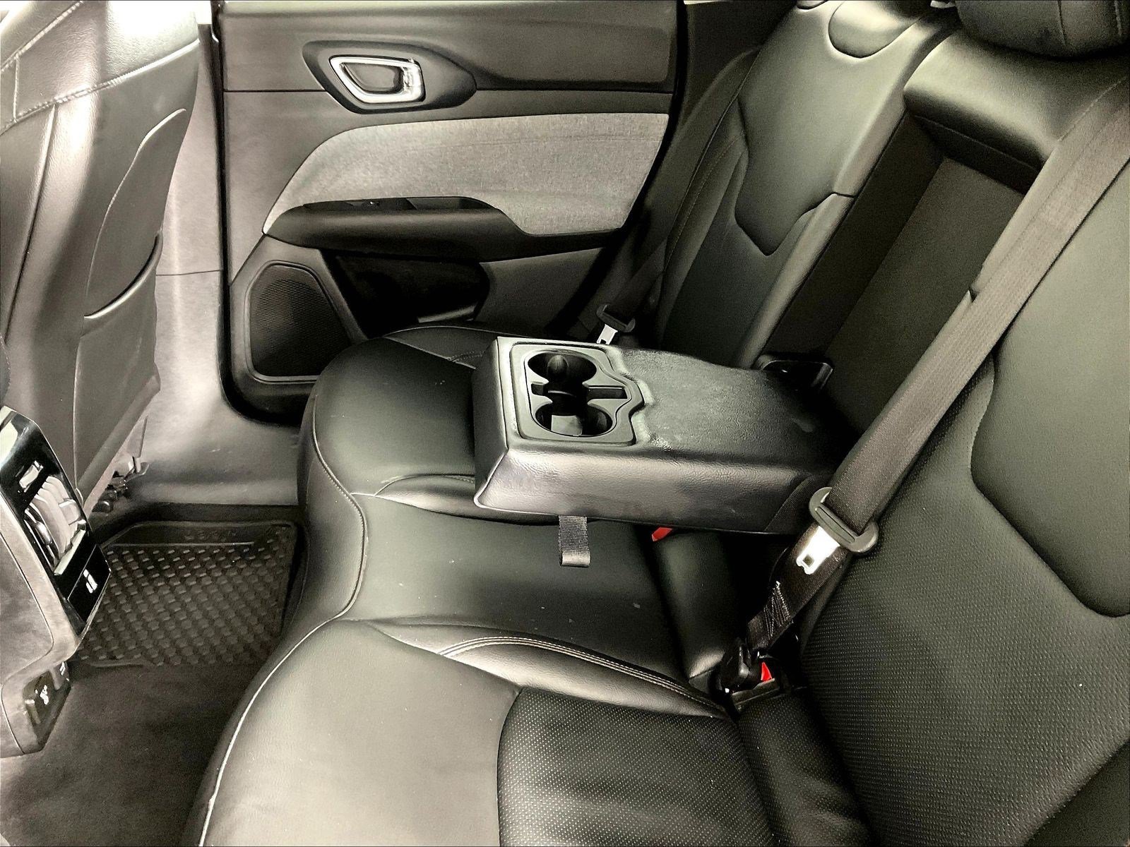 Used 2022 Jeep Compass Latitude AWD/4WD image 36