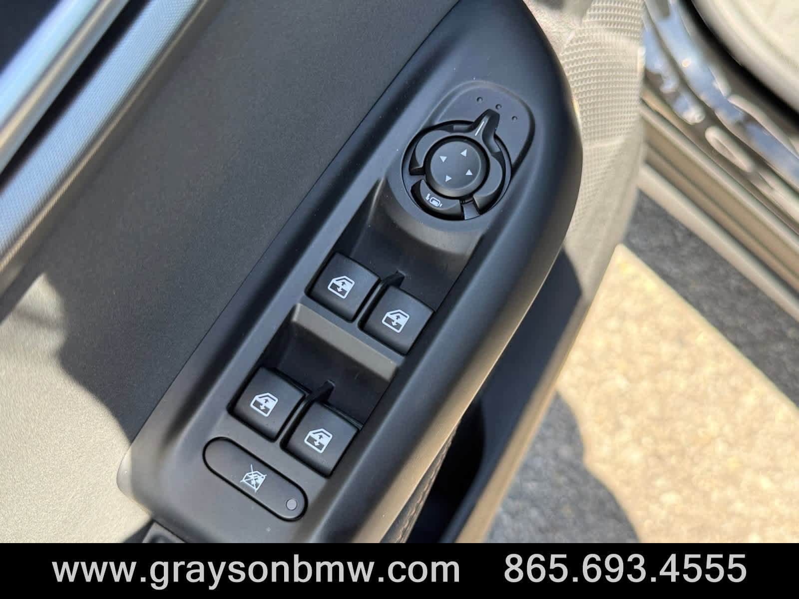 Used 2025 Alfa Romeo Tonale AWD/4WD image 12