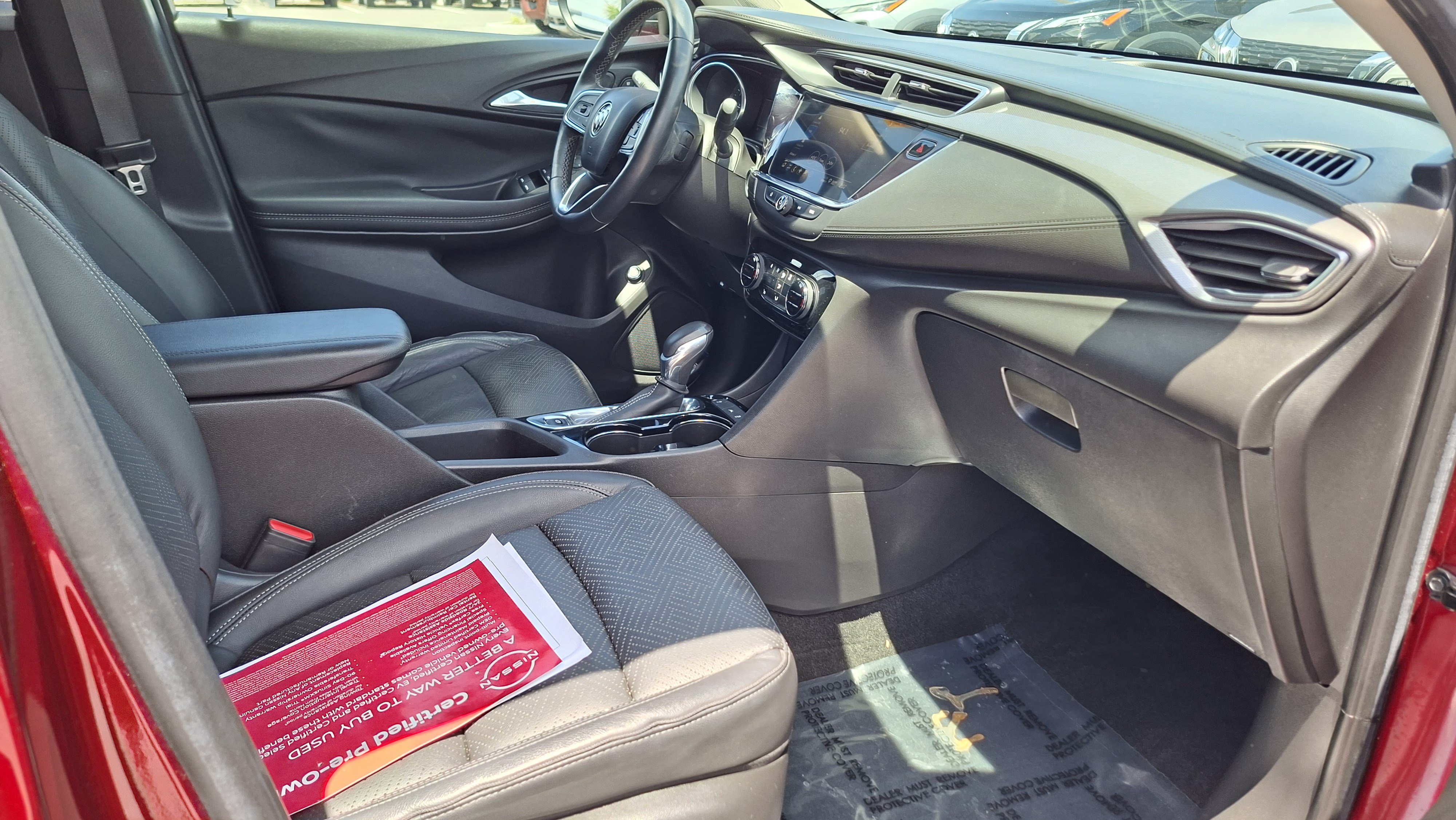Used 2022 Buick Encore GX Essence w/ Sport Touring Package FWD image 23
