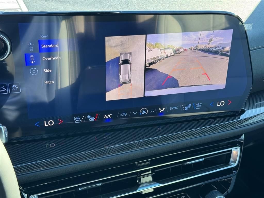 New 2026 Chevrolet Traverse High Country w/ LPO, Floor Liner Package image 21