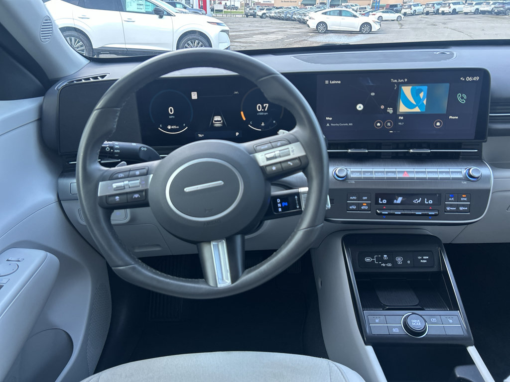 Used 2024 Hyundai Kona SEL w/ Convenience Package FWD image 11