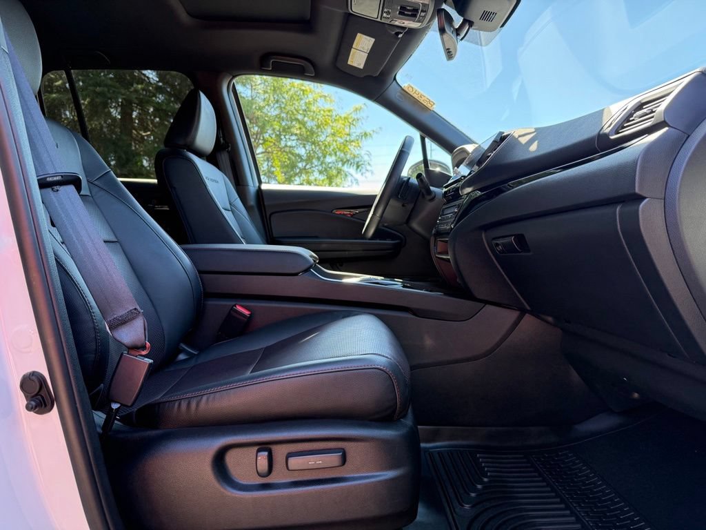 Used 2025 Honda Ridgeline Black Edition image 20