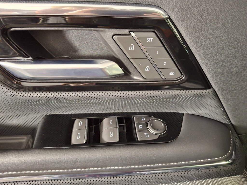 Used 2025 GMC Sierra EV Denali image 22