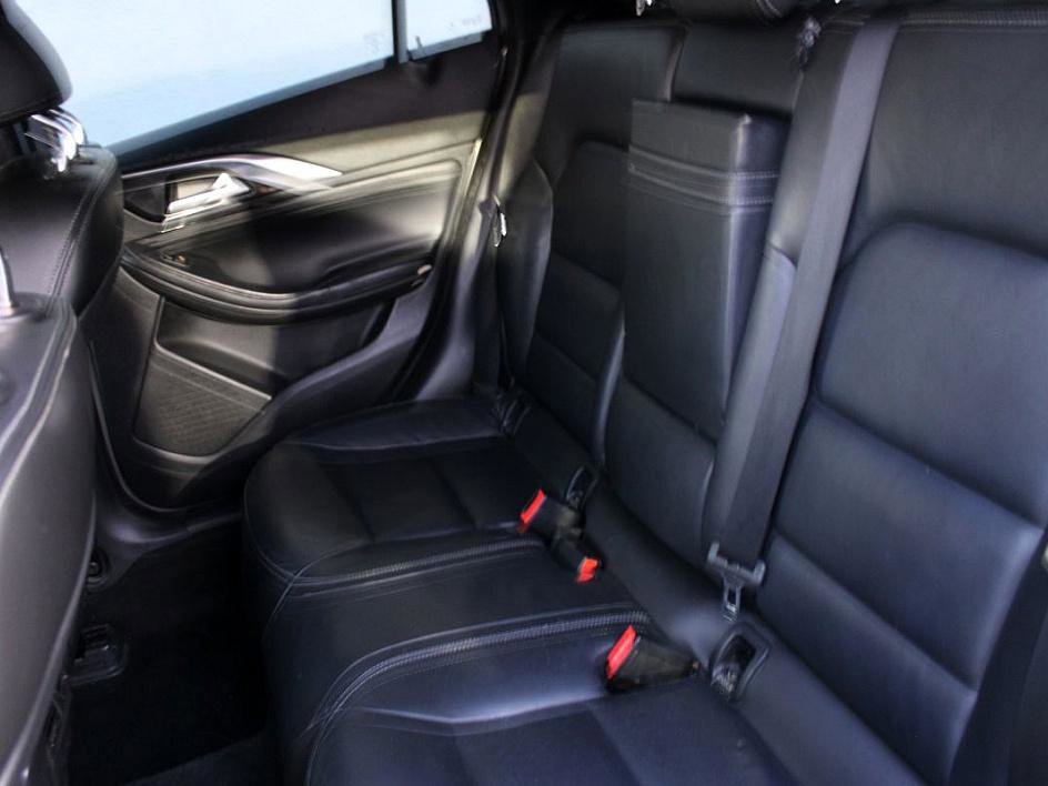 Used 2018 INFINITI QX30 AWD image 16