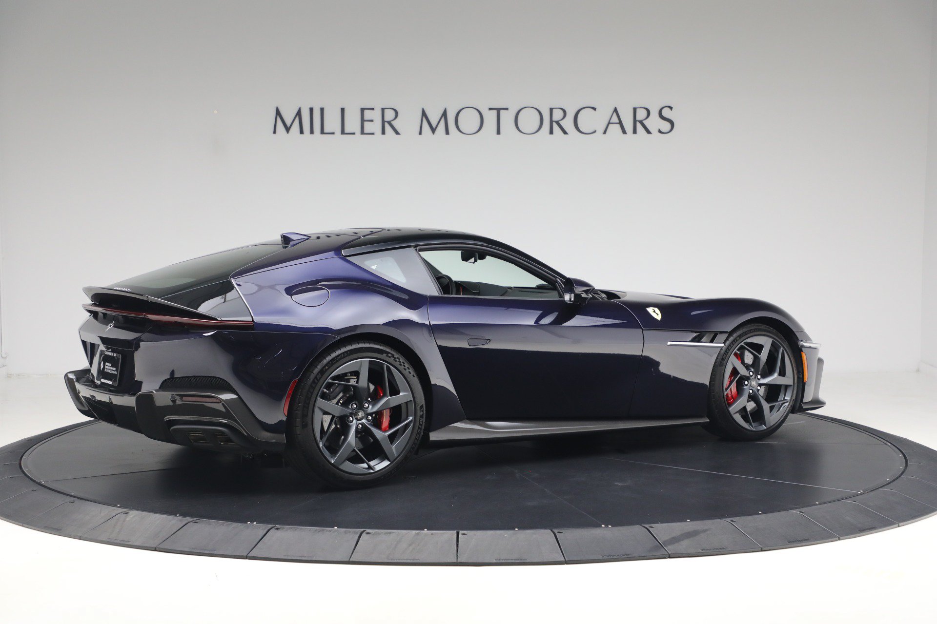 Used 2025 Ferrari 12Cilindri RWD image 9