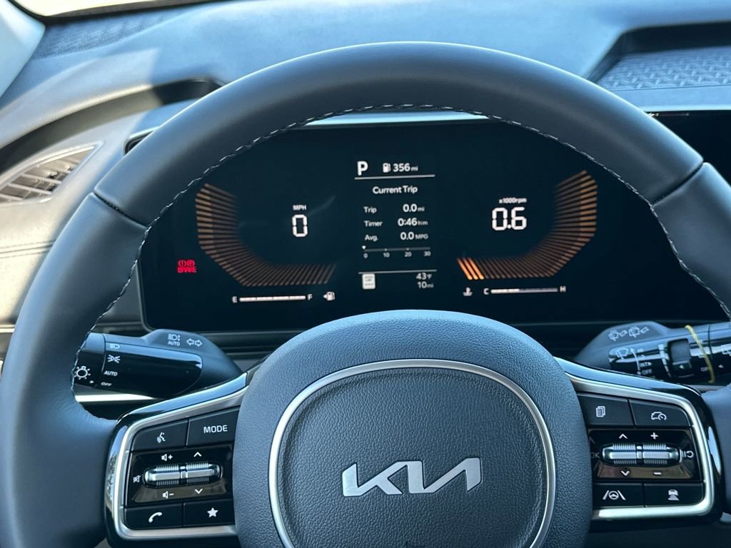New 2026 Kia Carnival FWD image 21