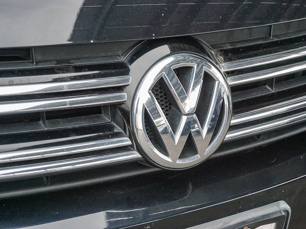 Used 2017 Volkswagen Tiguan S FWD image 12