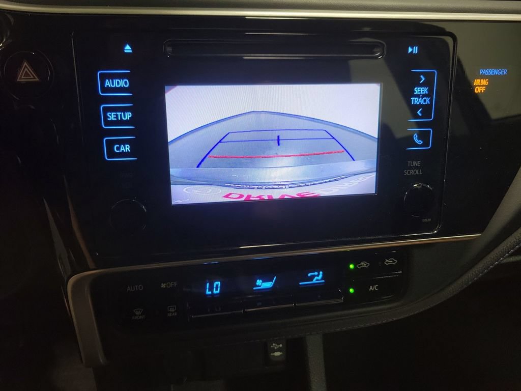 Used 2018 Toyota Corolla SE FWD image 20