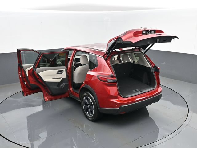 Used 2025 Nissan Rogue SV AWD/4WD image 26