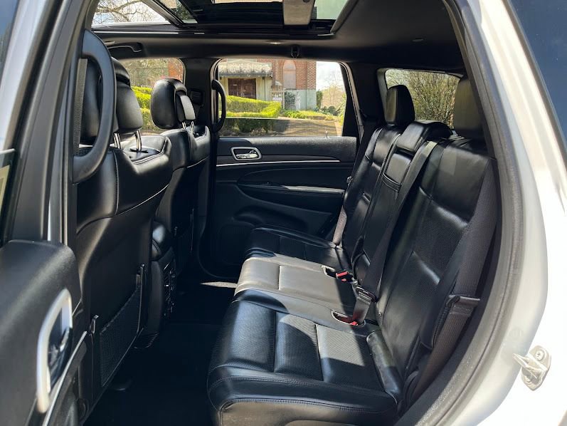 Used 2021 Jeep Grand Cherokee Limited w/ Luxury Group II image 43