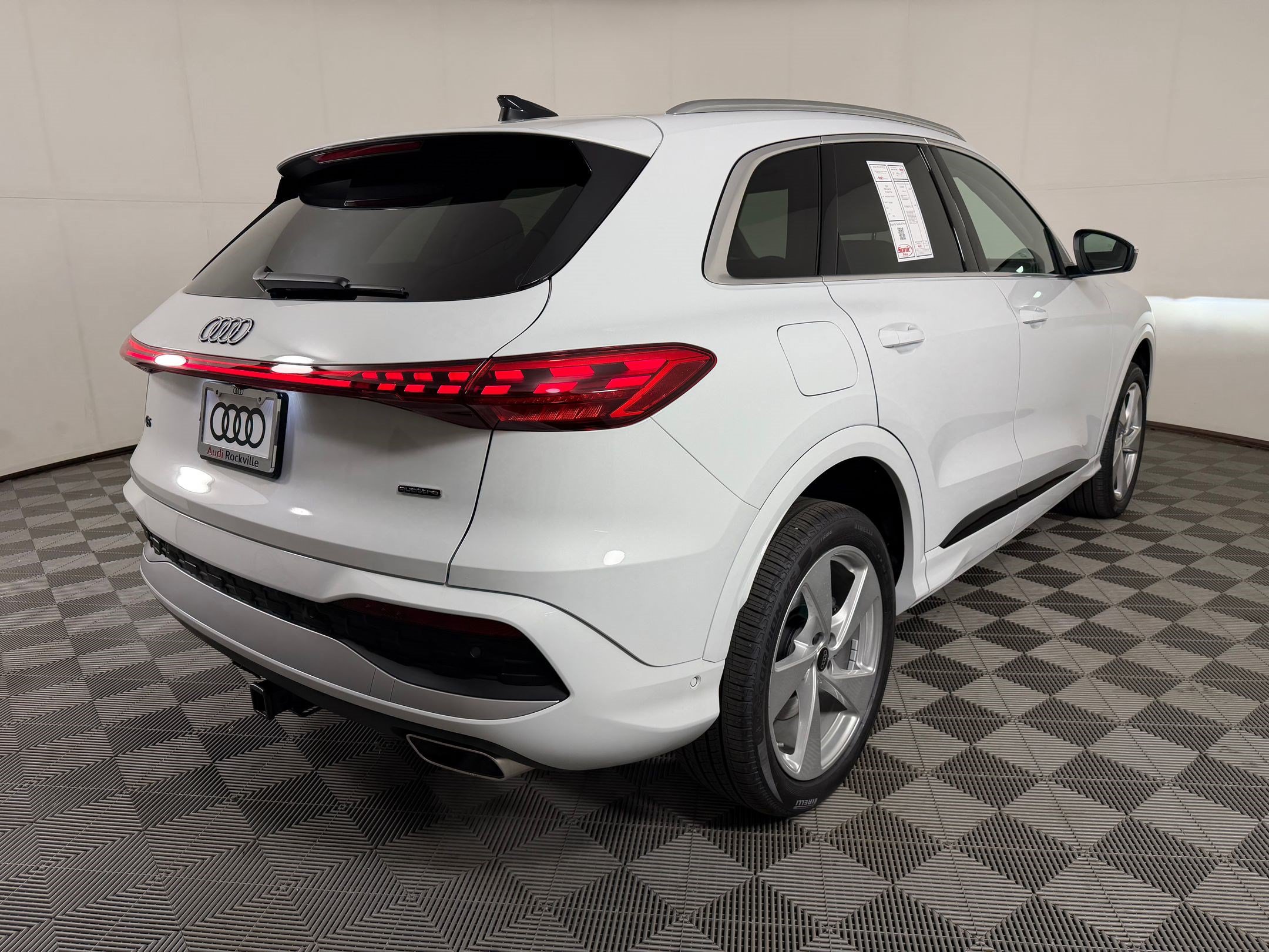 New 2026 Audi Q5 Premium Plus w/ Premium Plus AWD/4WD image 9