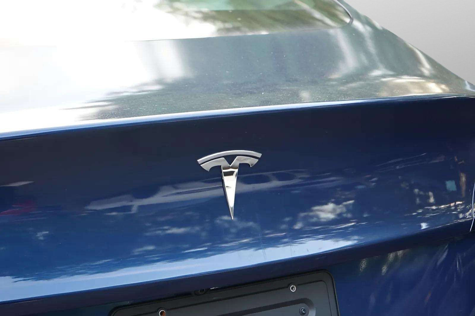 Used 2021 Tesla Model 3 Standard Range Plus image 20