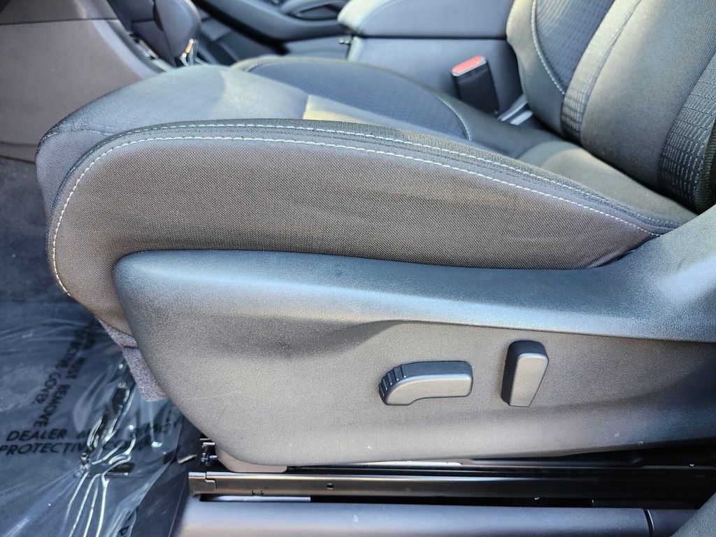 Used 2024 Subaru Ascent Premium w/ Convenience Package image 6