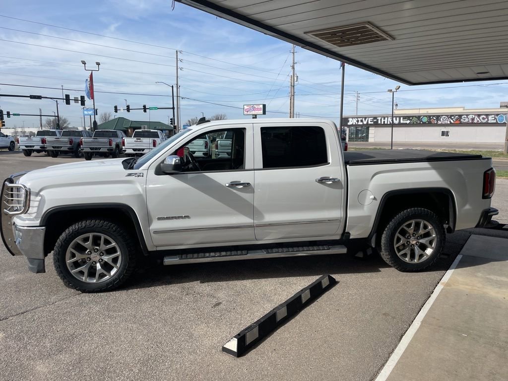 Used 2018 GMC Sierra 1500 SLT w/ SLT Premium Package image 5